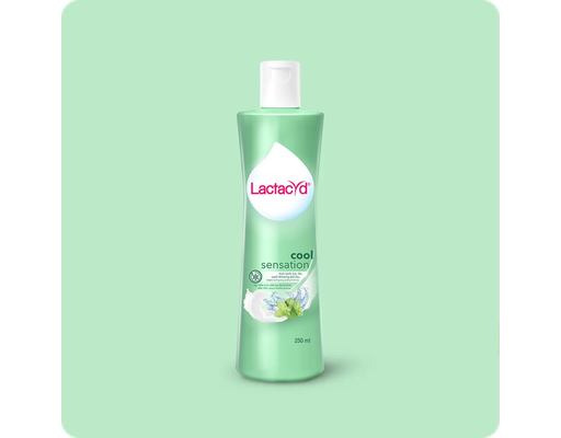 Dung Dịch Vệ Sinh Phụ Nữ Bạc Hà Mát Lạnh Cool Sensation 150ml Lactacyd ảnh 1