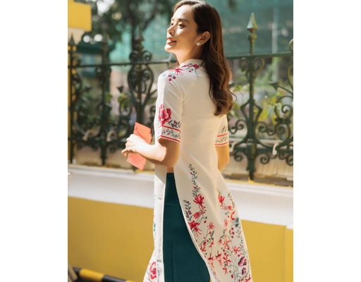 Áo Dài Gấm Trắng AD14-TLK F2 Fashion & Freedom ảnh 1
