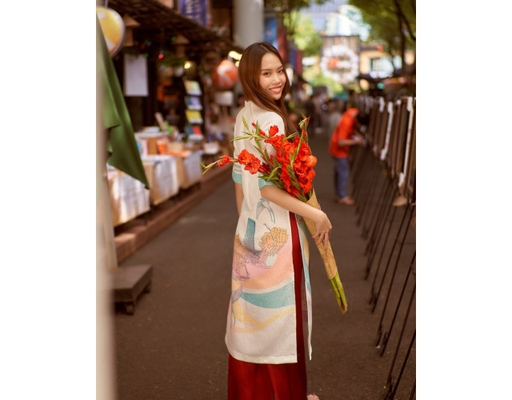 Áo Dài Gấm Trắng AD14-TM F2 Fashion & Freedom ảnh 4