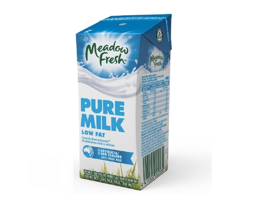Lốc 3 Hộp Sữa Tươi Tiệt Trùng Ít Béo Meadow Fresh 200ml Meadow Fresh ảnh 1