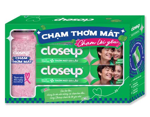 Bộ 2 Kem Đánh Răng Bạc Hà 230g Và Bình Nước Closeup